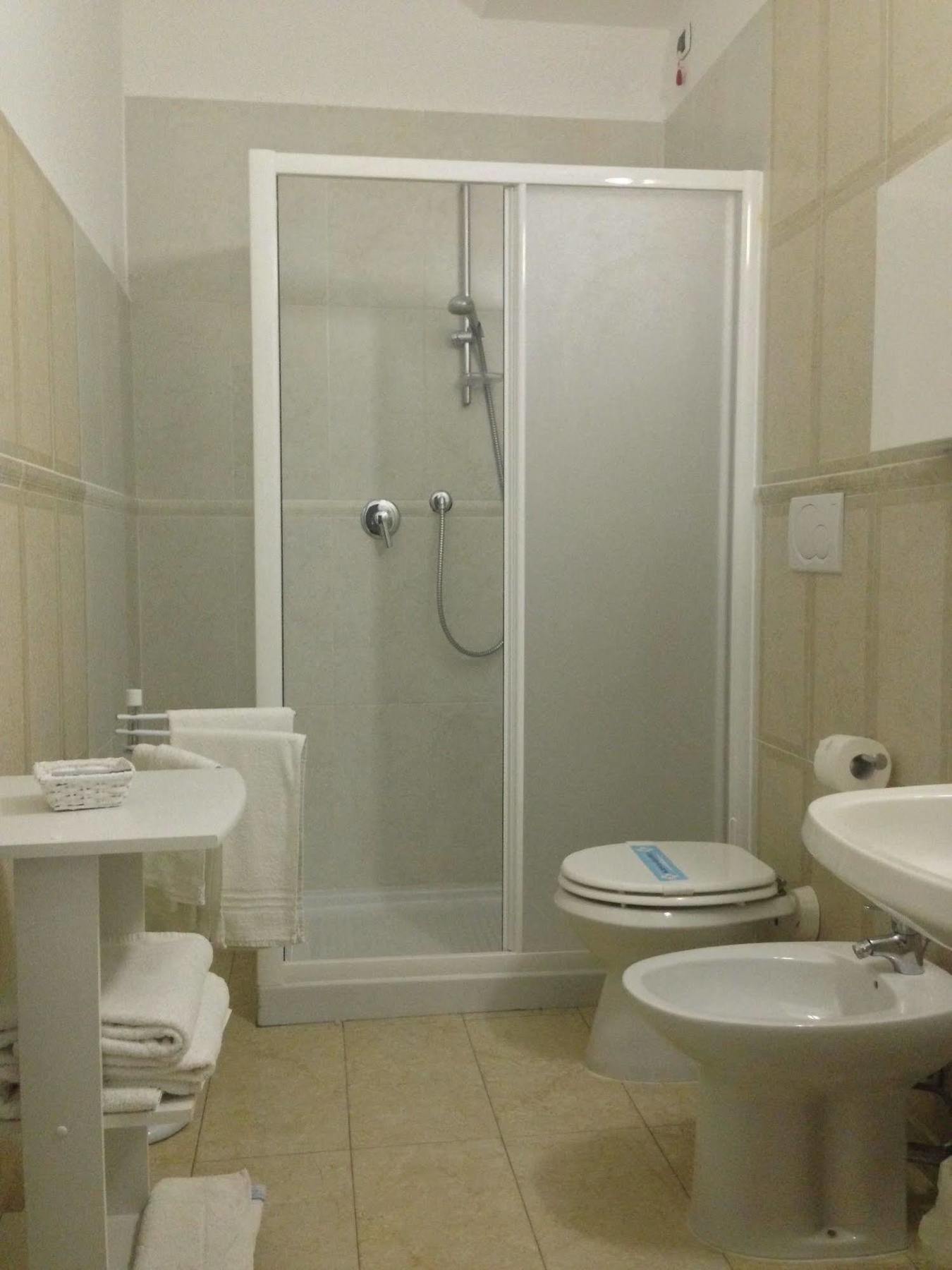 Hotel Carlton Beach Римини Экстерьер фото