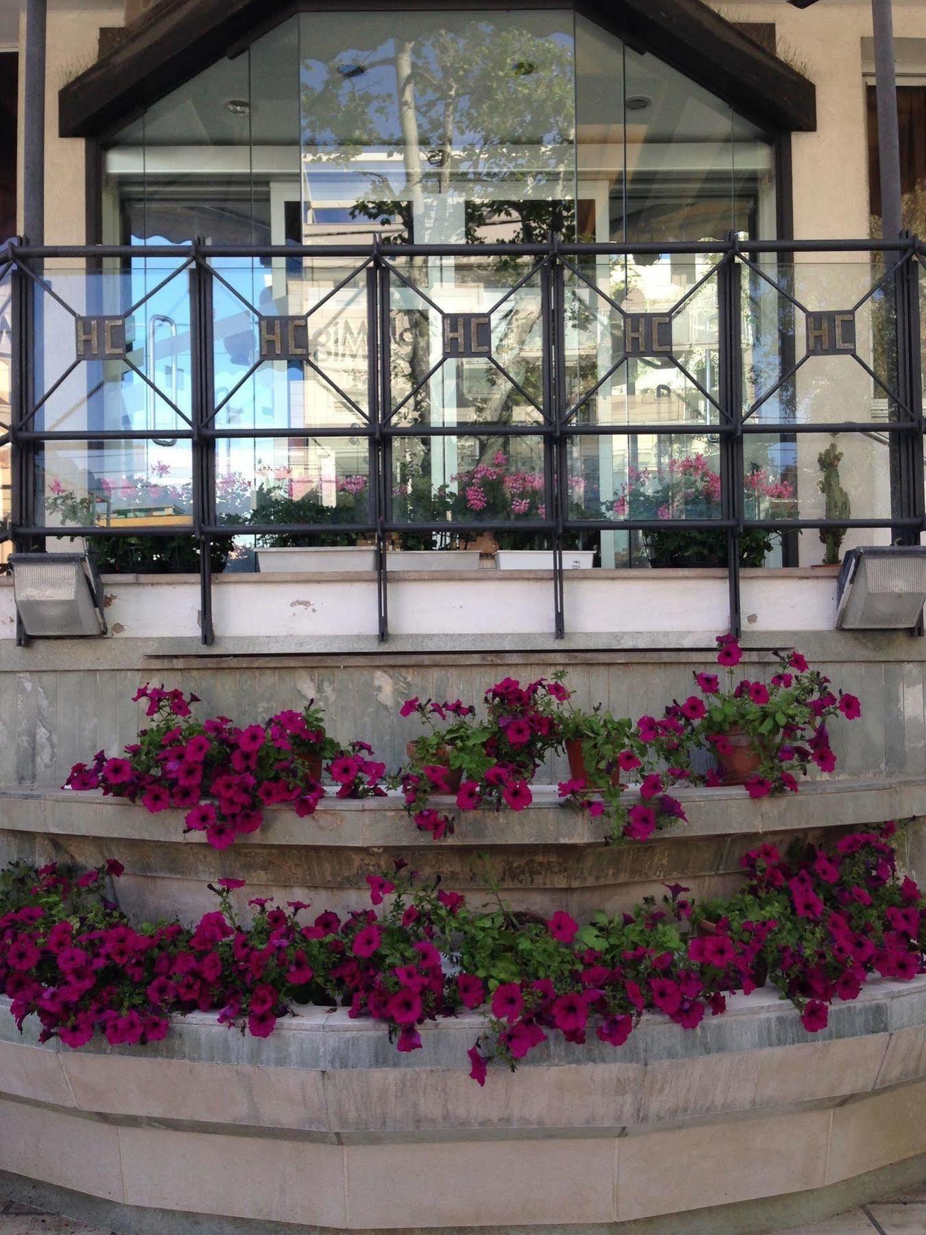Hotel Carlton Beach Римини Экстерьер фото